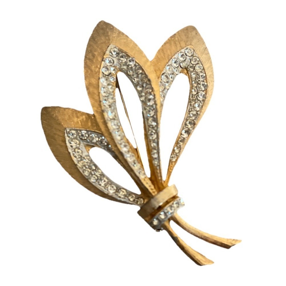 Capri Vintage Gold Tone Rhinestone Brooch Pin